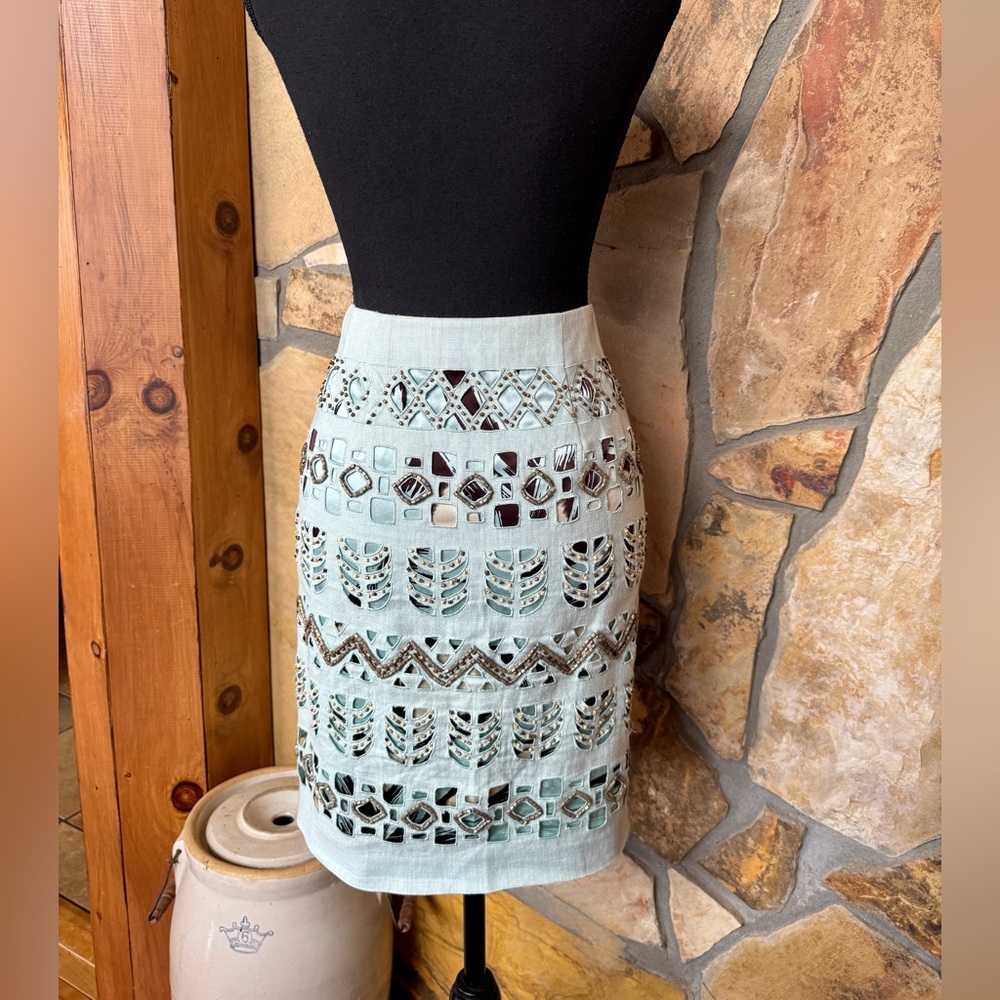 Per Se Linen Beaded Cut-Out Silk Lined Mini Skirt (6) - Picture 5 of 17